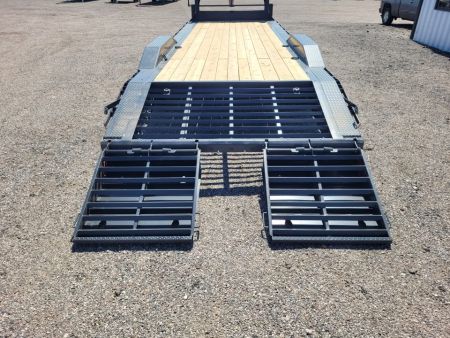 New 2027 Buckshot 102"x26' Gooseneck Equipment/Car Trailer