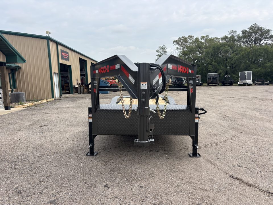 New 2027 MAXX-D H8X Equipment Trailer