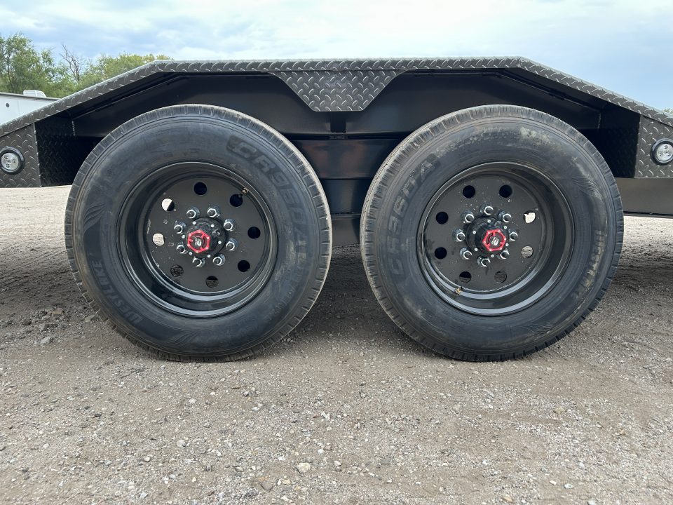 New 2027 MAXX-D G9X Tilt Trailer