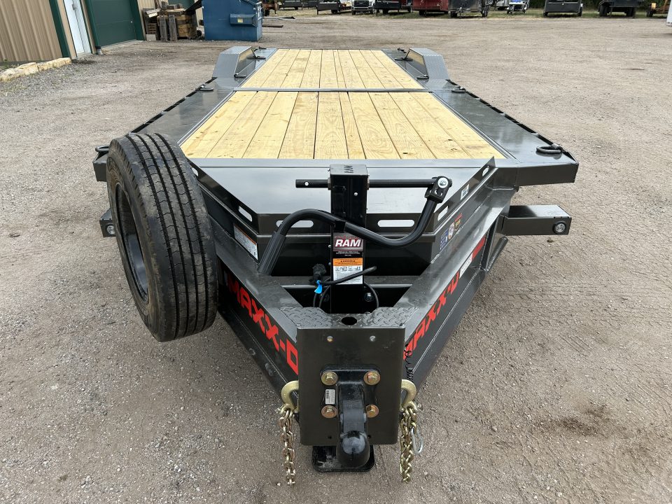 New 2027 MAXX-D G9X Tilt Trailer
