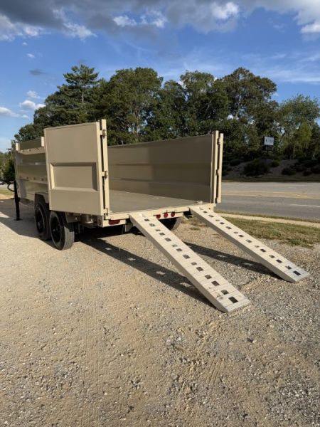 New 2027 Iron Bull Gooseneck Dump Trailer / 7x16/ Scissor Hoist / 48" High Sides / 2-8000# Axles / Tarp / Ramps / Desert Sand