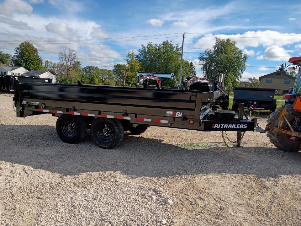 New 2027 PJ Trailers D8142