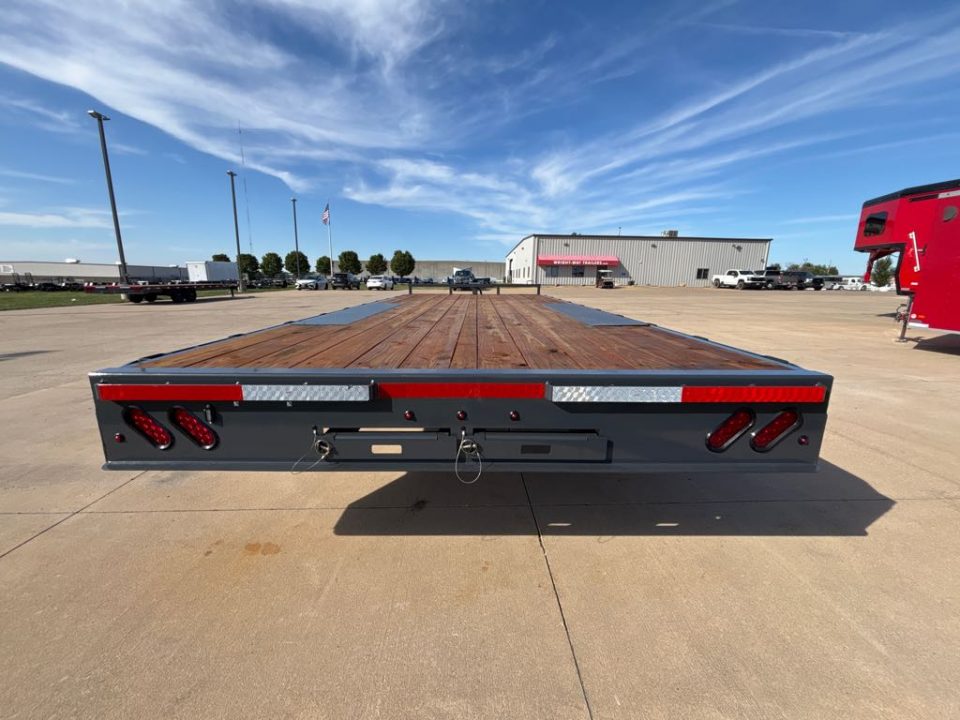 New 2027 Lamar Trailers F8022027 Utility Trailer
