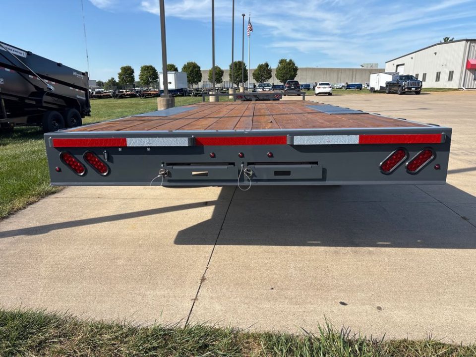 New 2027 Lamar Trailers F8022227 Utility Trailer