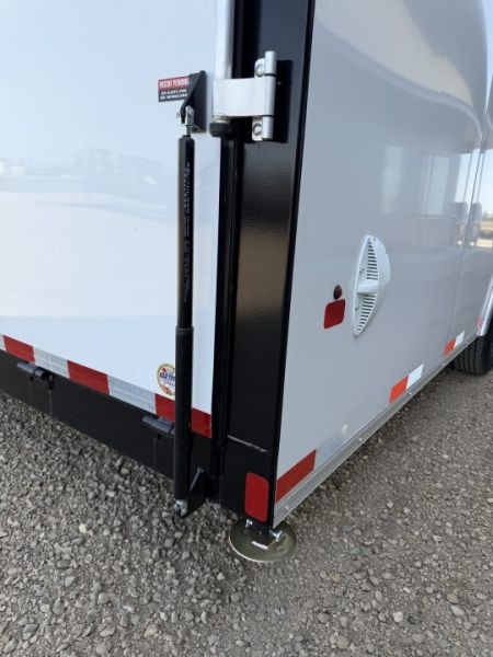 New 2027 Southland Trailers Larct52-826v-86r Cargo / Enclosed Trailer