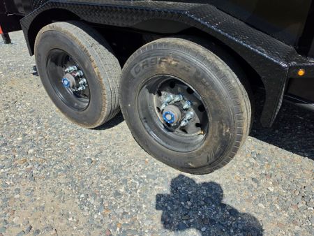 New 2027 Diamond C LPT210 16' LPT210 16' x 82" 10K Axles Gooseneck Pacesetter Edition