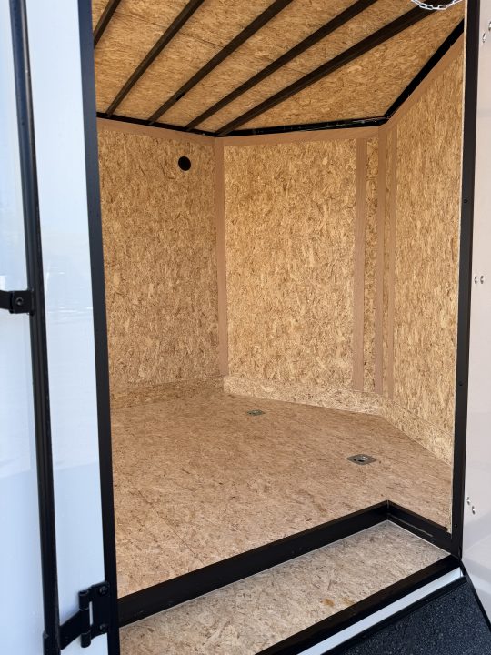 New 2027 Discovery ET 8.5X16 Contractor Trailer