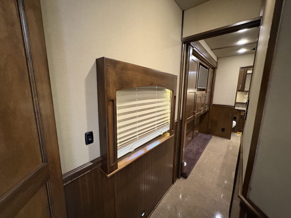 Used 2015 Renegade 3400AM 2 Bathrooms