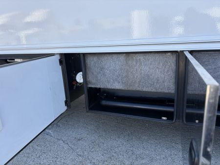 Used 2015 Renegade 3400AM 2 Bathrooms