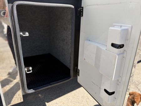 Used 2015 Renegade 3400AM 2 Bathrooms