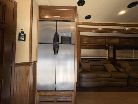 Used 2015 Renegade 3400AM 2 Bathrooms