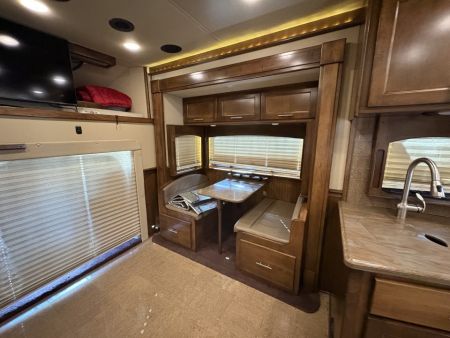 Used 2015 Renegade 3400AM 2 Bathrooms