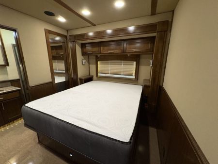 Used 2015 Renegade 3400AM 2 Bathrooms