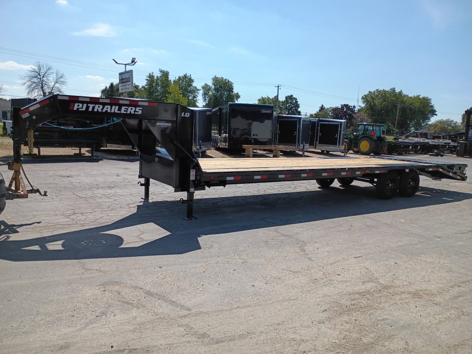 New 2027 PJ Trailers LQ302
