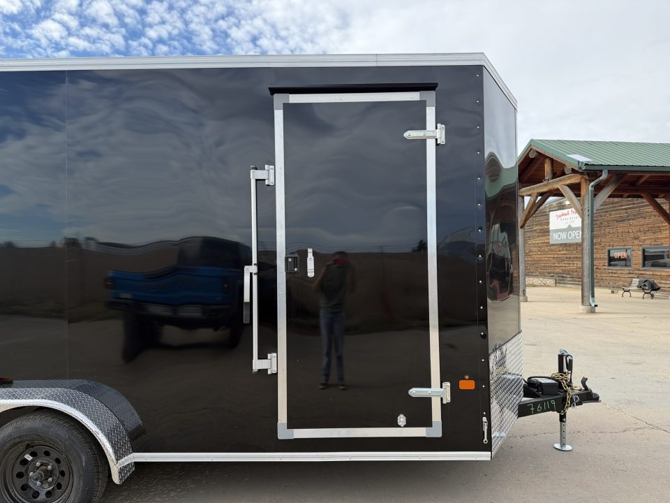 New 2027 Royal Cargo Trailers 7-16-1.5V Enclosed 7K GVWR