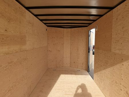New 2027 Royal Cargo Trailers 7-16-1.5V Enclosed 7K GVWR