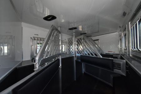 New 2027 Lakota Legacy 8415SR Horse Trailer