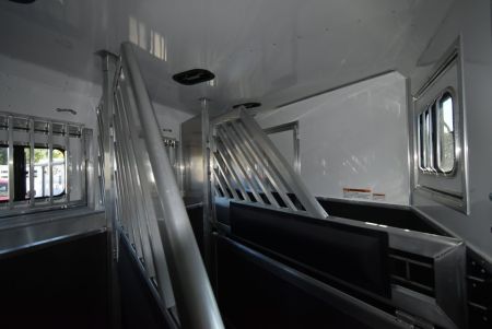 New 2027 Lakota Legacy 8415SR Horse Trailer