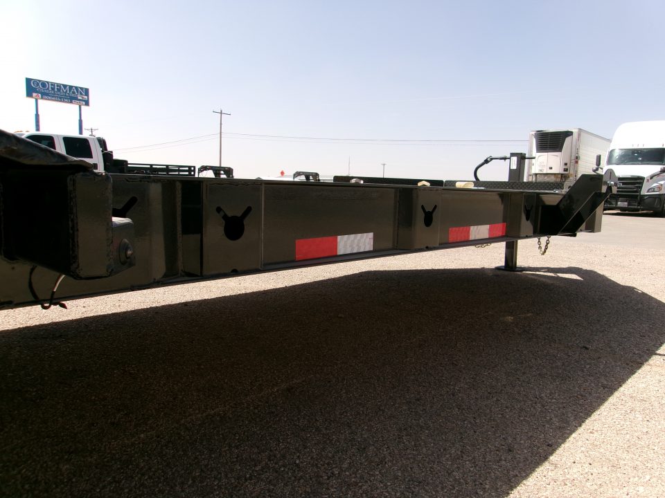 New 2027 Load Trail 83x22 I-Beam Equipment Trailer w/ 8k Axles 16k