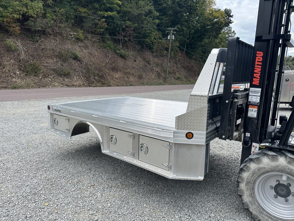New Hillsboro Aluminum Skirted 3500 Series, 84'' CA DRW