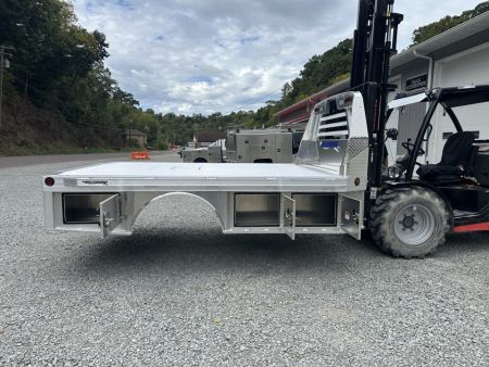 New Hillsboro Aluminum Skirted 3500 Series, 84'' CA DRW