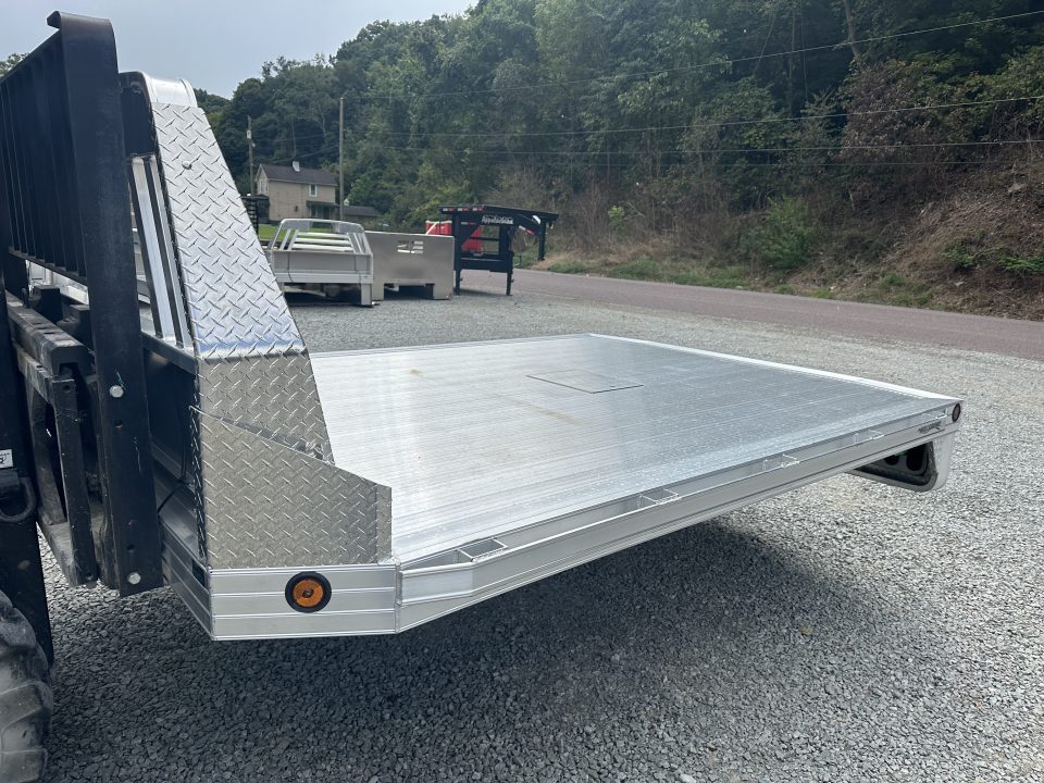 New Hillsboro Hillsboro 2500 Series Aluminum Flatbed, 84'' CA DRW