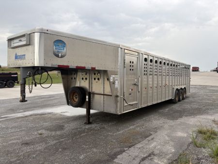Used 2025 Merritt 32ft Cattle Livestock Trailer