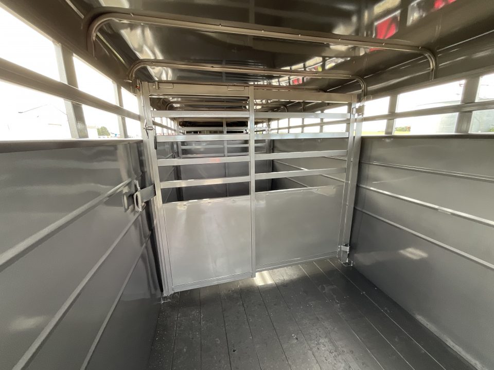 New 2027 S&S Manufacturing 24FT GN LIVESTOCK Stock / Stock Combo Trailer