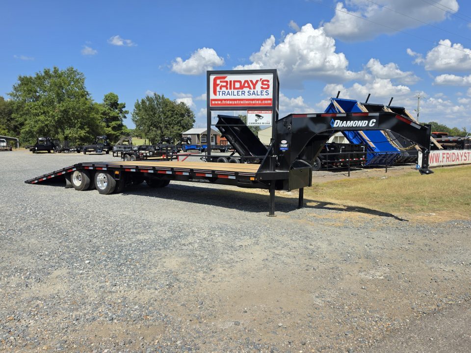 New 2027 Diamond C Trailers FMAX212 32'x102" Hydraulic Dovetail Pacesetter Edition Equipment Trailer