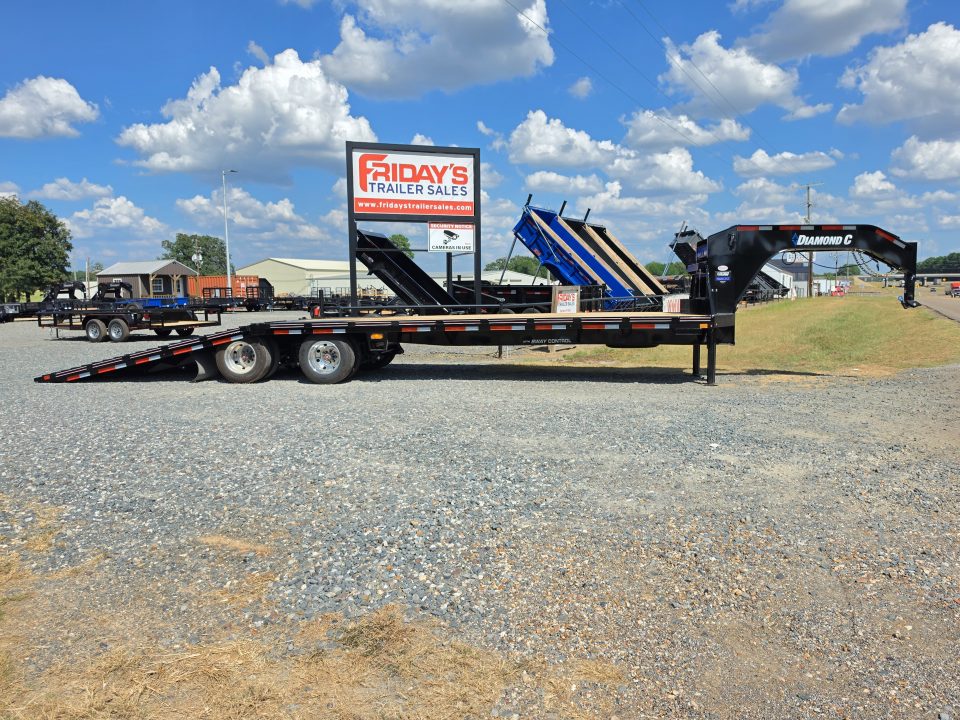 New 2027 Diamond C Trailers FMAX212 32'x102" Hydraulic Dovetail Pacesetter Edition Equipment Trailer