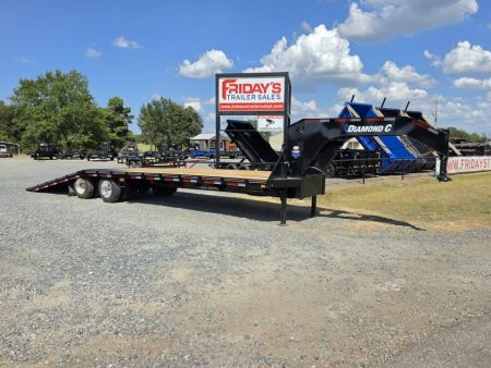 New 2027 Diamond C Trailers FMAX212 32'x102  Hydraulic Dovetail Pacesetter Edition Equipment Trailer