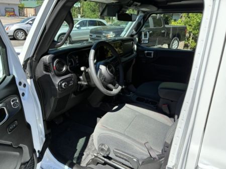 Used 2025 Jeep Wrangler Rubicon SUV