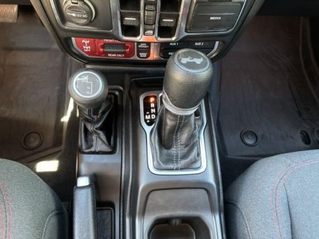 Used 2025 Jeep Wrangler Rubicon SUV