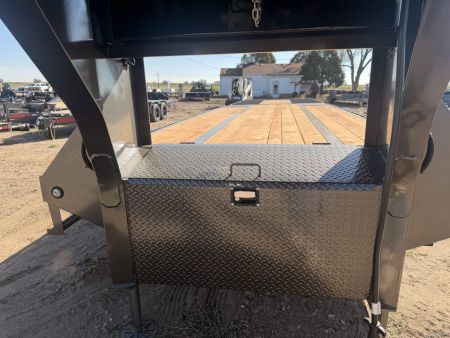 New 2027 MAXX-D 8.5-36 Tandem Dual Deckover Gooseneck Equipment Hauler W/ Hydraulic Dove Tail 30K GVWR