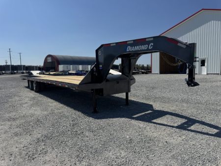 New 2027 Diamond C Trailers FMAX 212 HDT 35' Hydraulic Dovetail Gooseneck Equipment Trailer