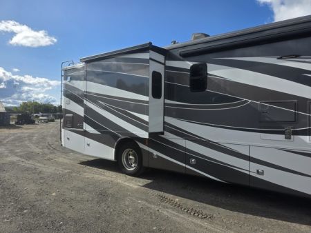 Used 2021 Tiffin Motorhomes Tiffin Allegro red 340 38ll Class A