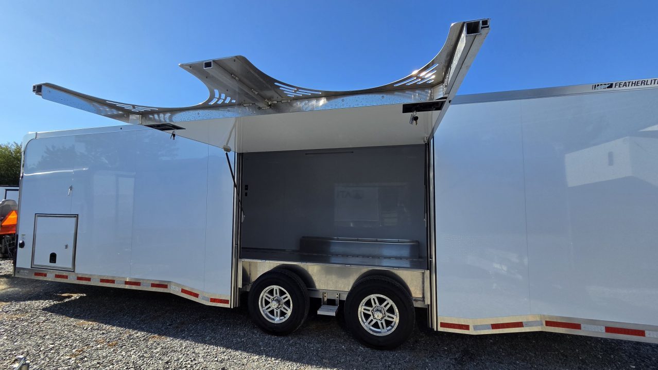 New 2026 Featherlite Trailers 4410 8.5X28 Car / Racing Trailer