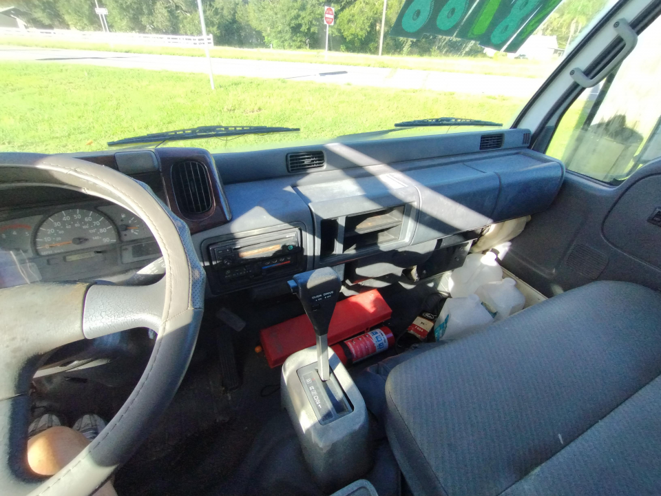 Used 2005 Nissan Nissan Box Truck Other
