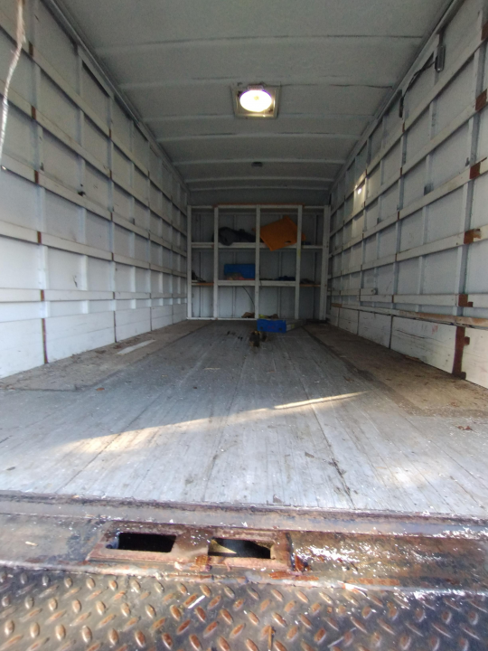 Used 2005 Nissan Nissan Box Truck Other