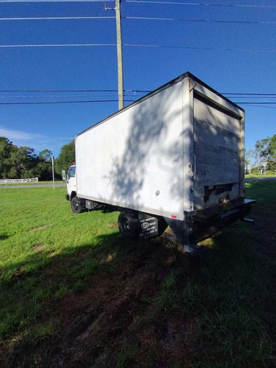 Used 2005 Nissan Nissan Box Truck Other