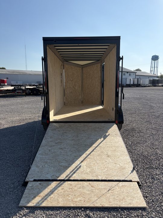 New 2027 LOOK TRAILERS K-SE7212-070 (6' X 12') 7K Cargo / Enclosed Trailer