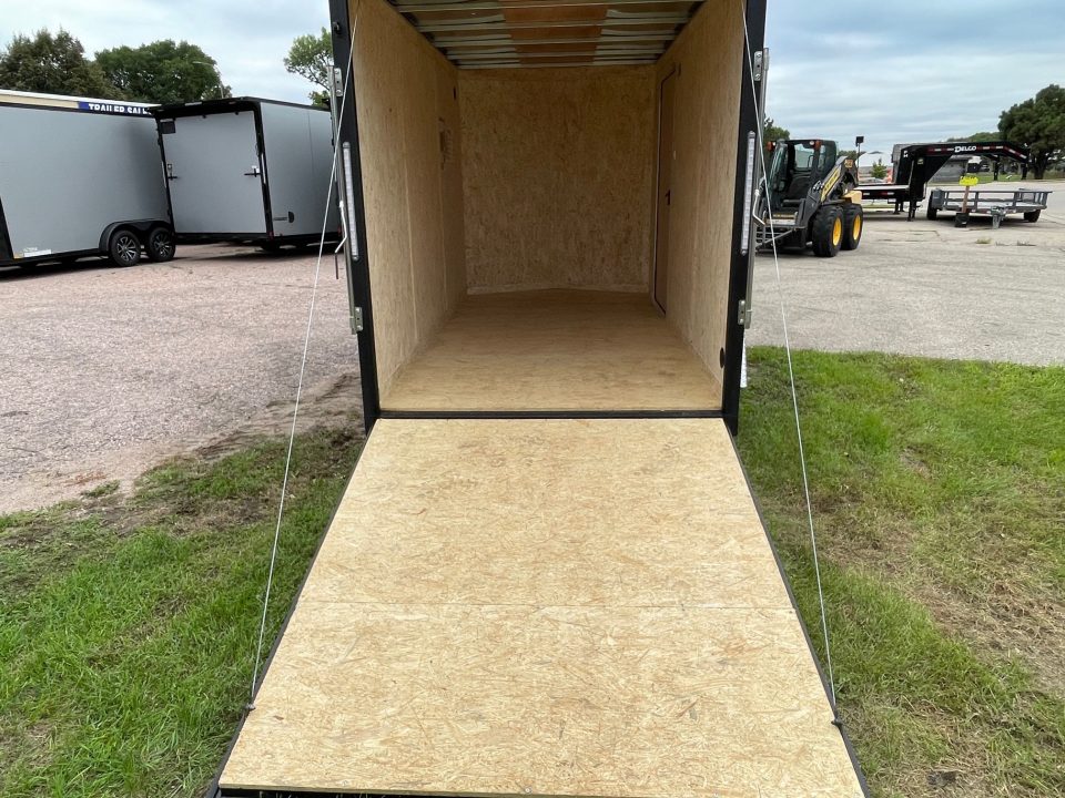 2027 Formula Trailers photo 5