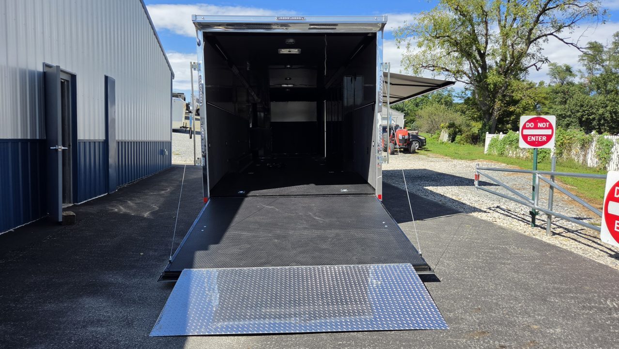 New 2027 Continental Cargo AUTOMASTER 8.5X32 TTT Car / Racing Trailer