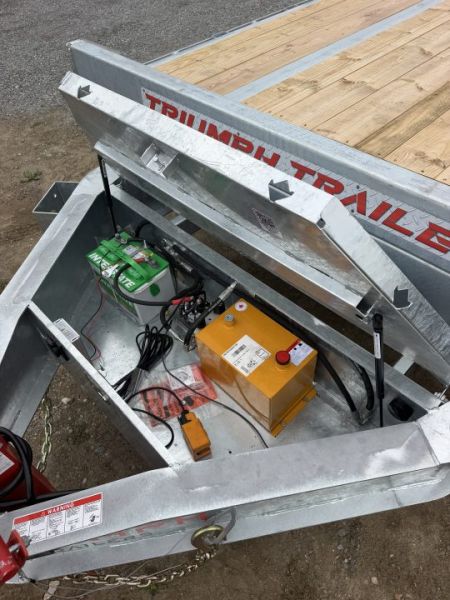 New 2027 Triumph Trailers GPTD3-TA102X24-70 Deckover Trailer