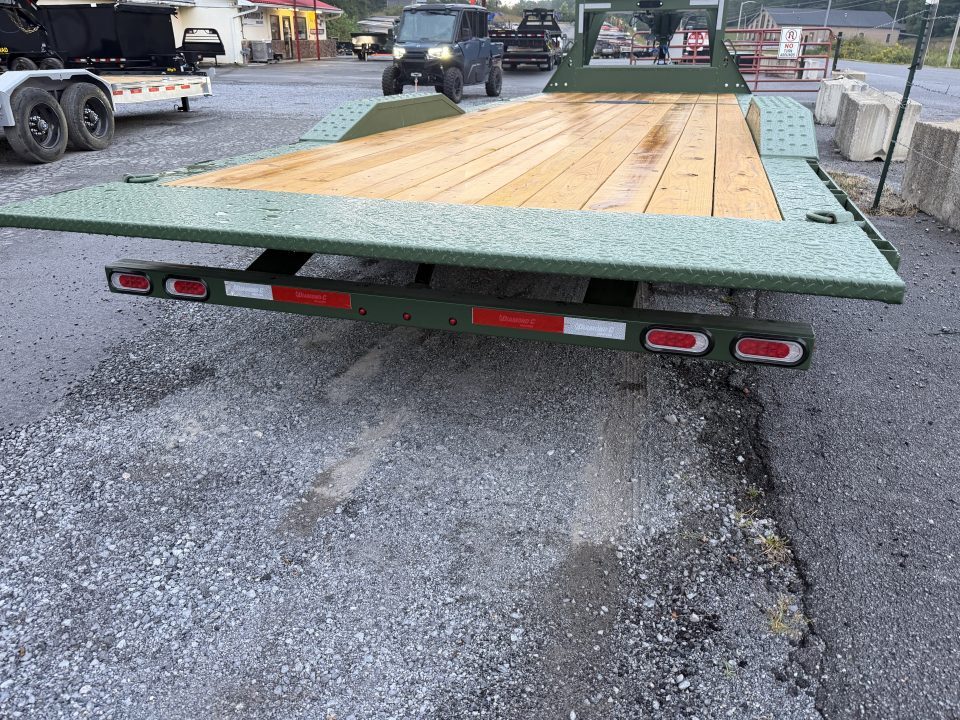 New 2027 Diamond C HXD210 GOOSENECK DRIVE OVER FENDER TILT TRAILER 102”X24’ **ABS BRAKES ** HYDRO JACKS ,