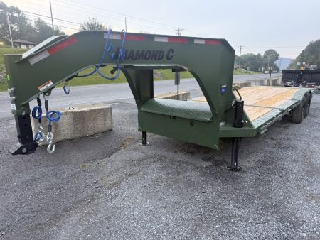 New 2027 Diamond C HXD210 GOOSENECK DRIVE OVER FENDER TILT TRAILER 102”X24’ **ABS BRAKES ** HYDRO JACKS ,