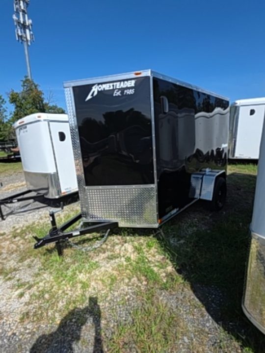 New 2027 Homesteader Trailer Enclosed trailer ramp special v nose Cargo / Enclosed Trailer