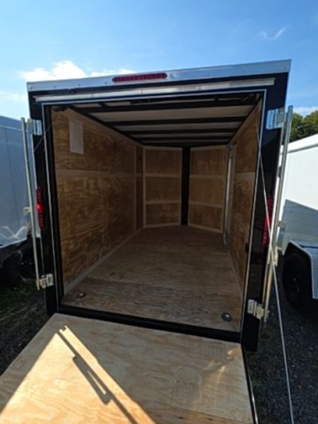 New 2027 Homesteader Trailer Enclosed trailer ramp special v nose Cargo / Enclosed Trailer