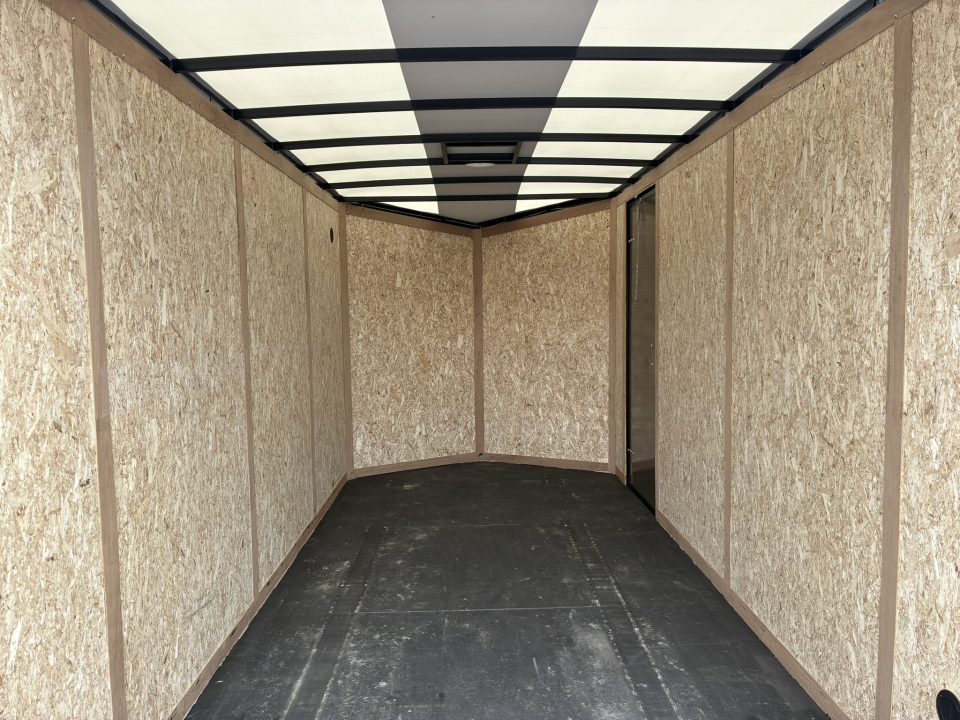 2027 Discovery photo 5