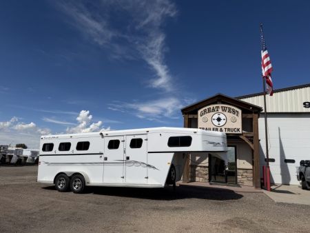 Used 2003 Trails West SIERRA 3H Horse Trailer